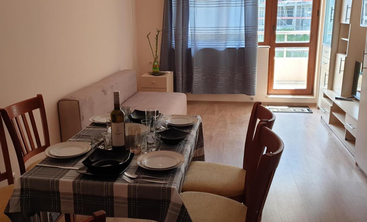Family Holiday Apartments Breez 1 Varna Exterior foto