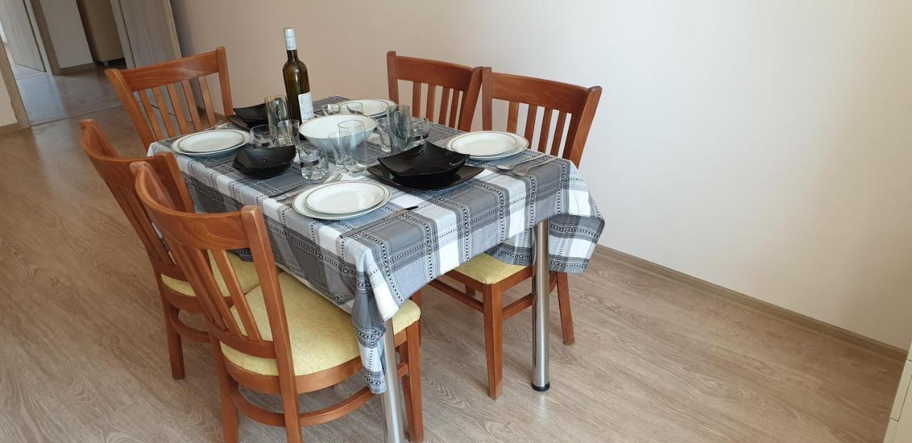 Family Holiday Apartments Breez 1 Varna Exterior foto