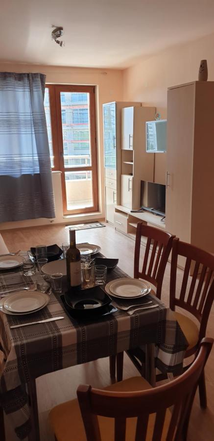 Family Holiday Apartments Breez 1 Varna Exterior foto